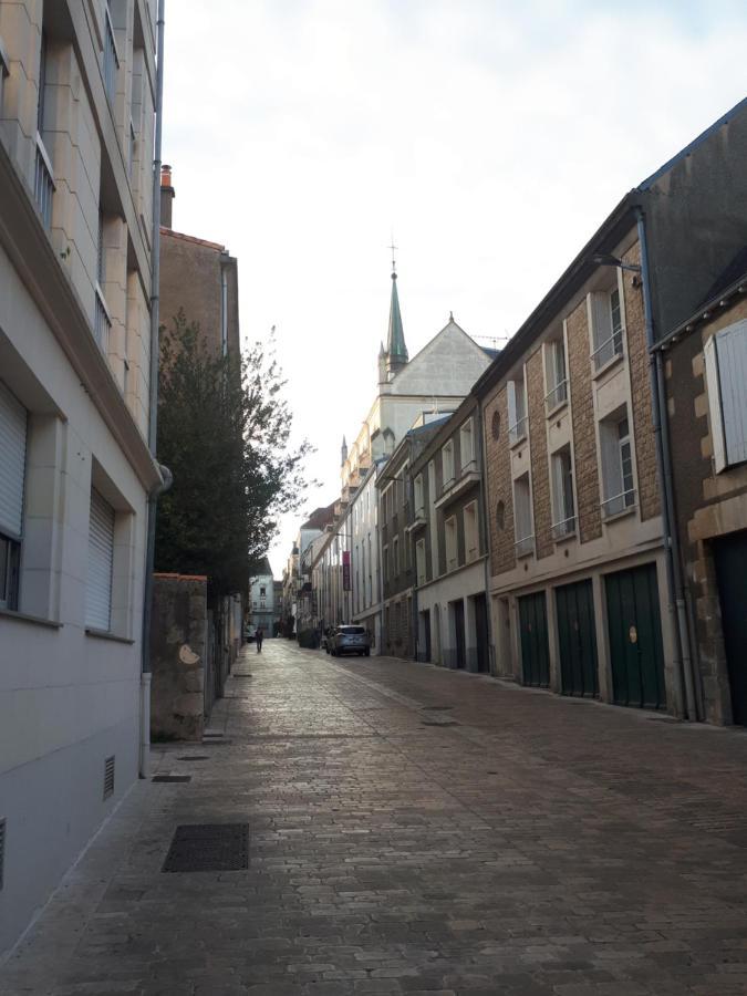 Edouard Grimaux Apartment Poitiers Bagian luar foto